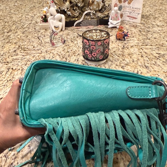 NWT  Teal Leather Fringe Cowhide Crossbody Bag with Turquoise Accent - Picture 10 of 14